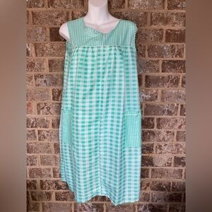 LATI FASHION Sleeveless Green & White Gingham Zip-front Lounging Housedress M